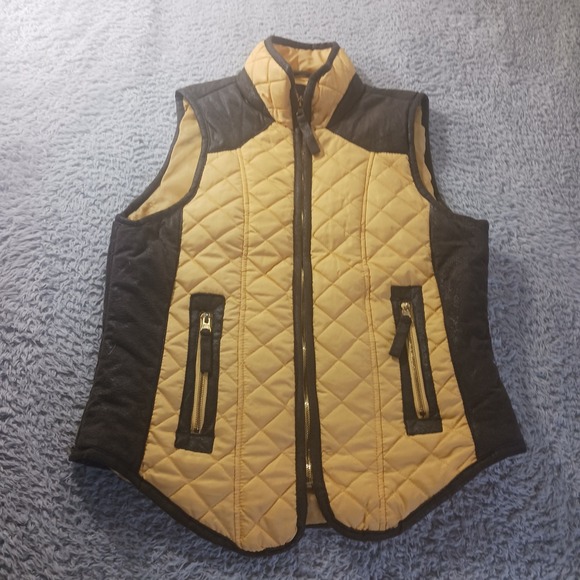last kiss Jackets & Blazers - Last Kiss Quilted Vest L NWOT Tan Faux Suede Trim Zip Pockets Equestrian Style